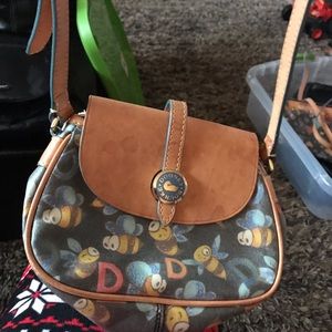 Small Dooney&Bourke purse Bumblebee leather